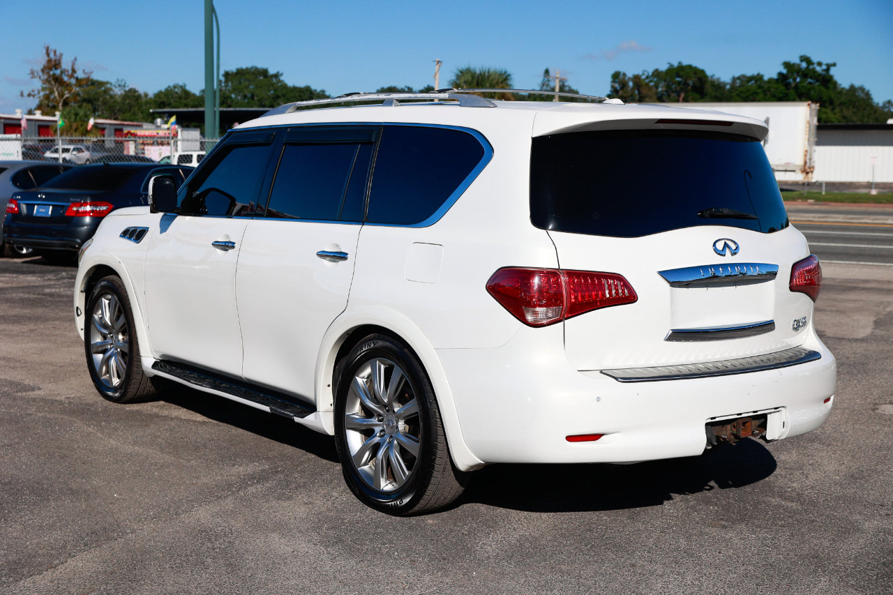 Used 2012 INFINITI QX56 2WD w/ Deluxe Touring Pkg image 5