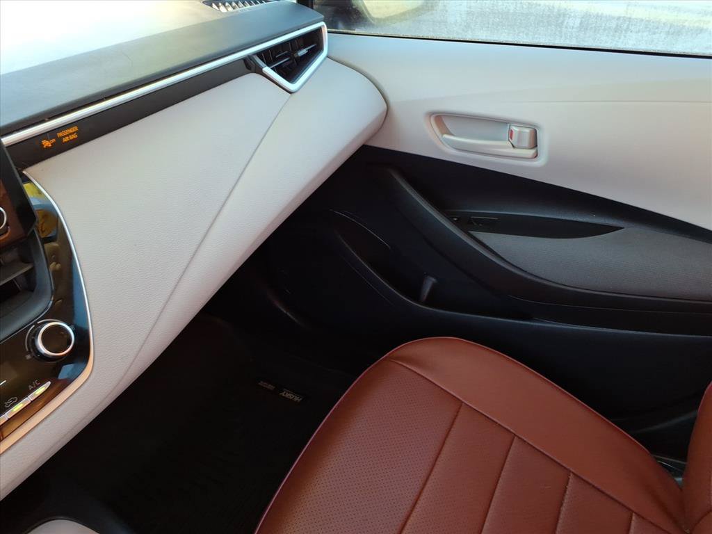Used 2022 Toyota Corolla LE FWD image 35