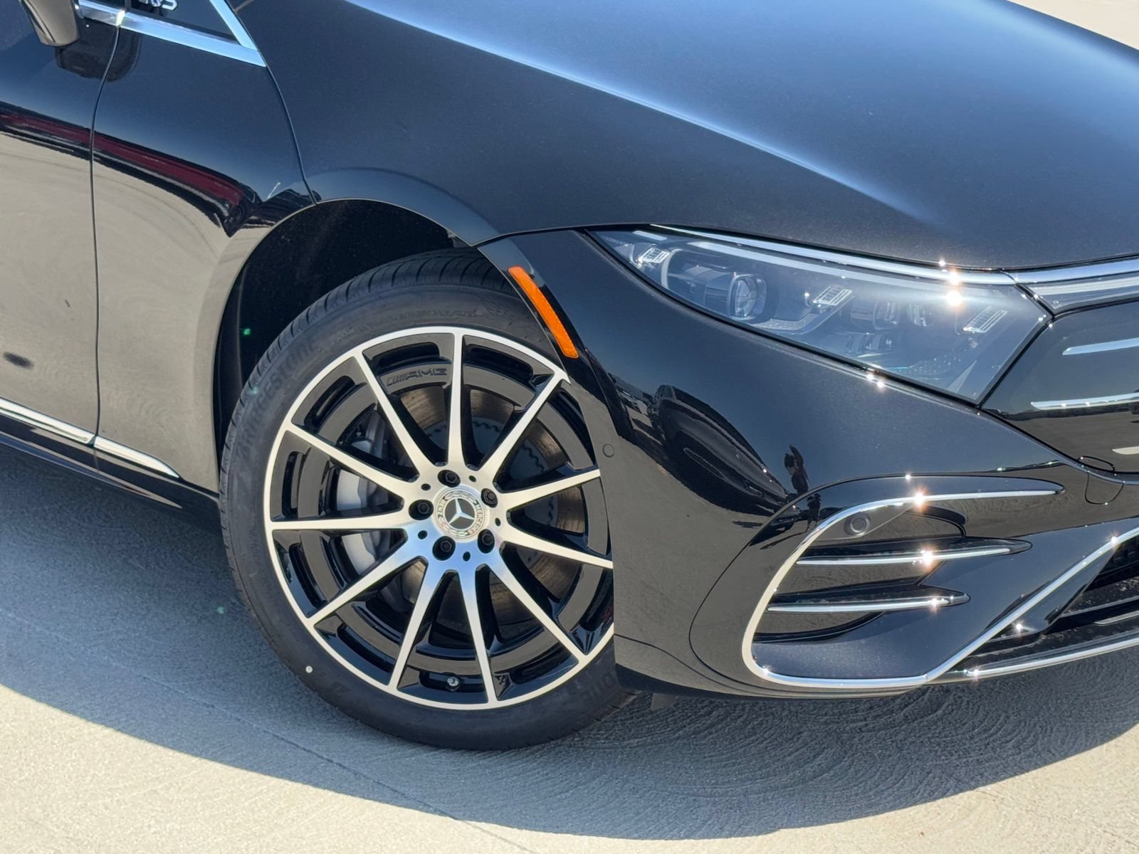 New 2026 Mercedes-Benz EQS 580 4MATIC Sedan image 3