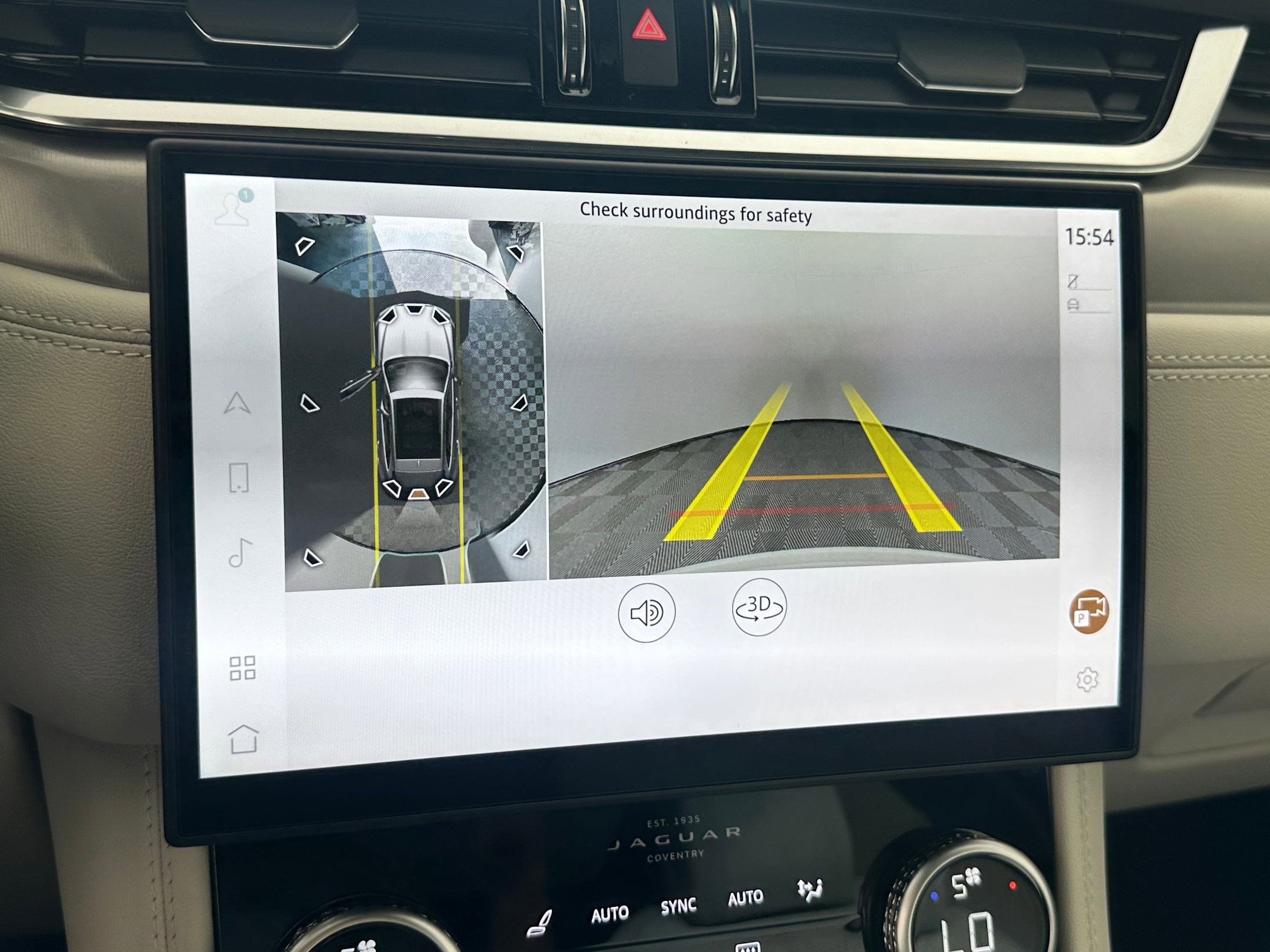 New 2026 Jaguar F-PACE R-Dynamic S image 24