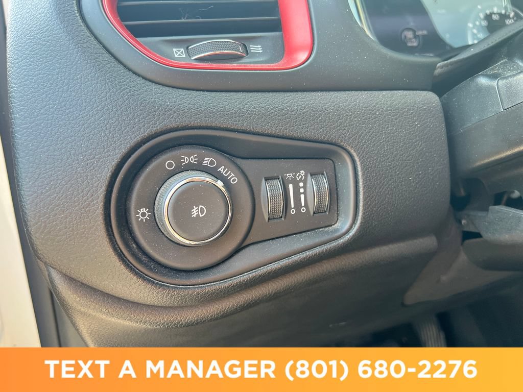 Used 2020 Jeep Renegade Trailhawk w/ UConnect 8.4 Nav Group AWD/4WD image 28