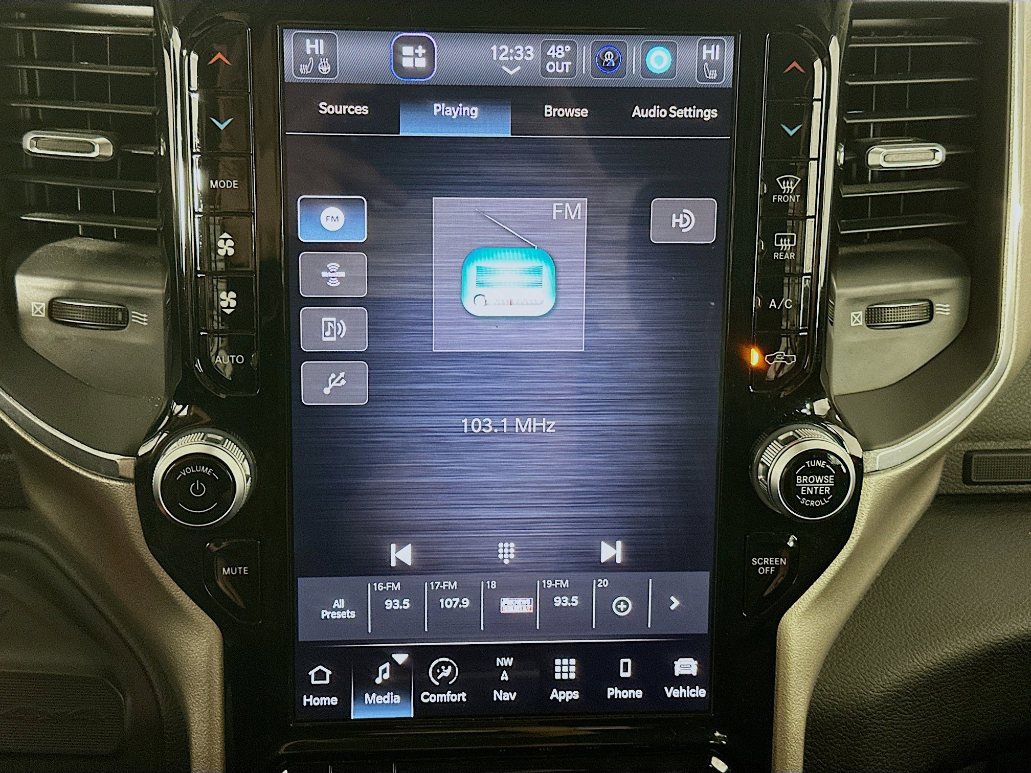 Used 2024 RAM 2500 Laramie image 21