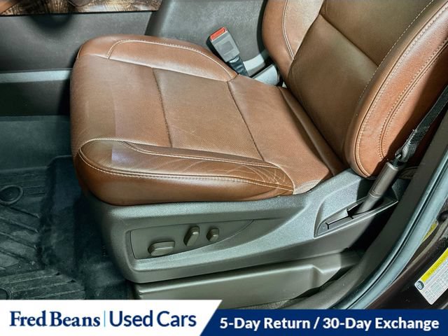 Used 2020 Chevrolet Suburban Premier AWD/4WD image 26