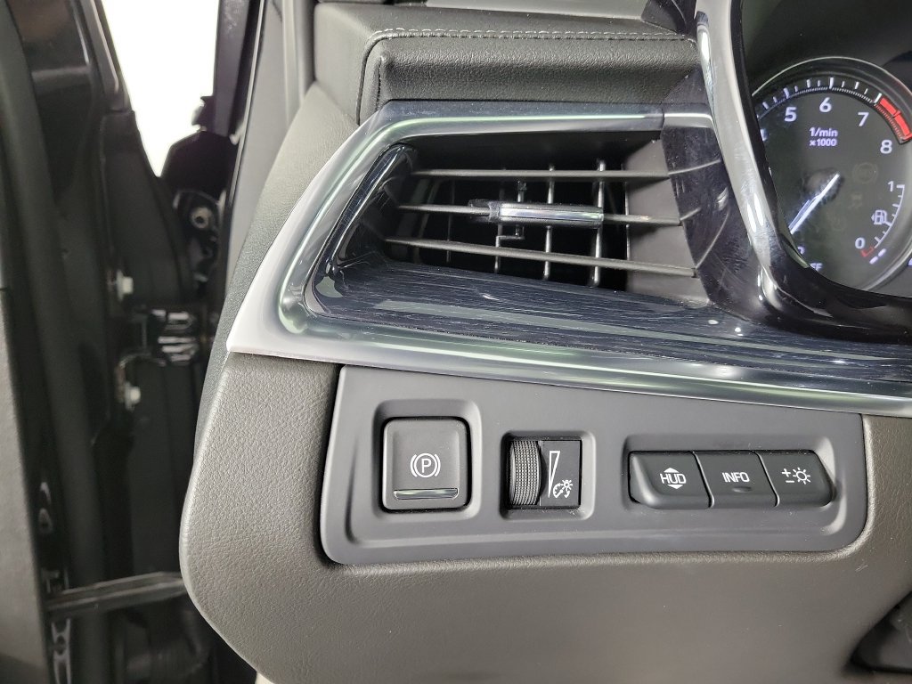 Certified 2024 Cadillac XT5 Premium Luxury w/ Technology Package AWD/4WD image 34
