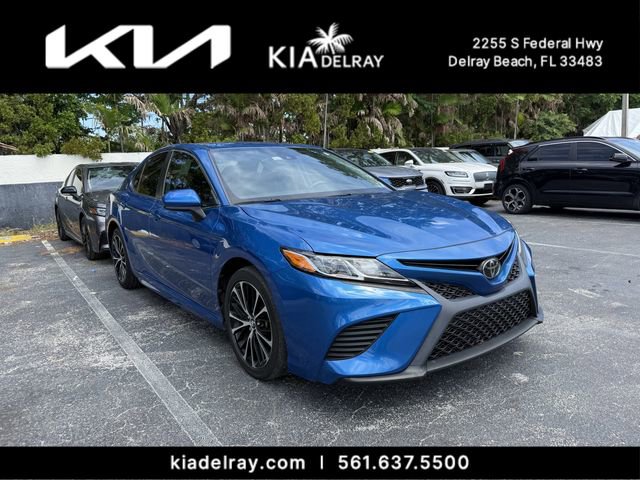 Used 2019 Toyota Camry SE FWD image 6