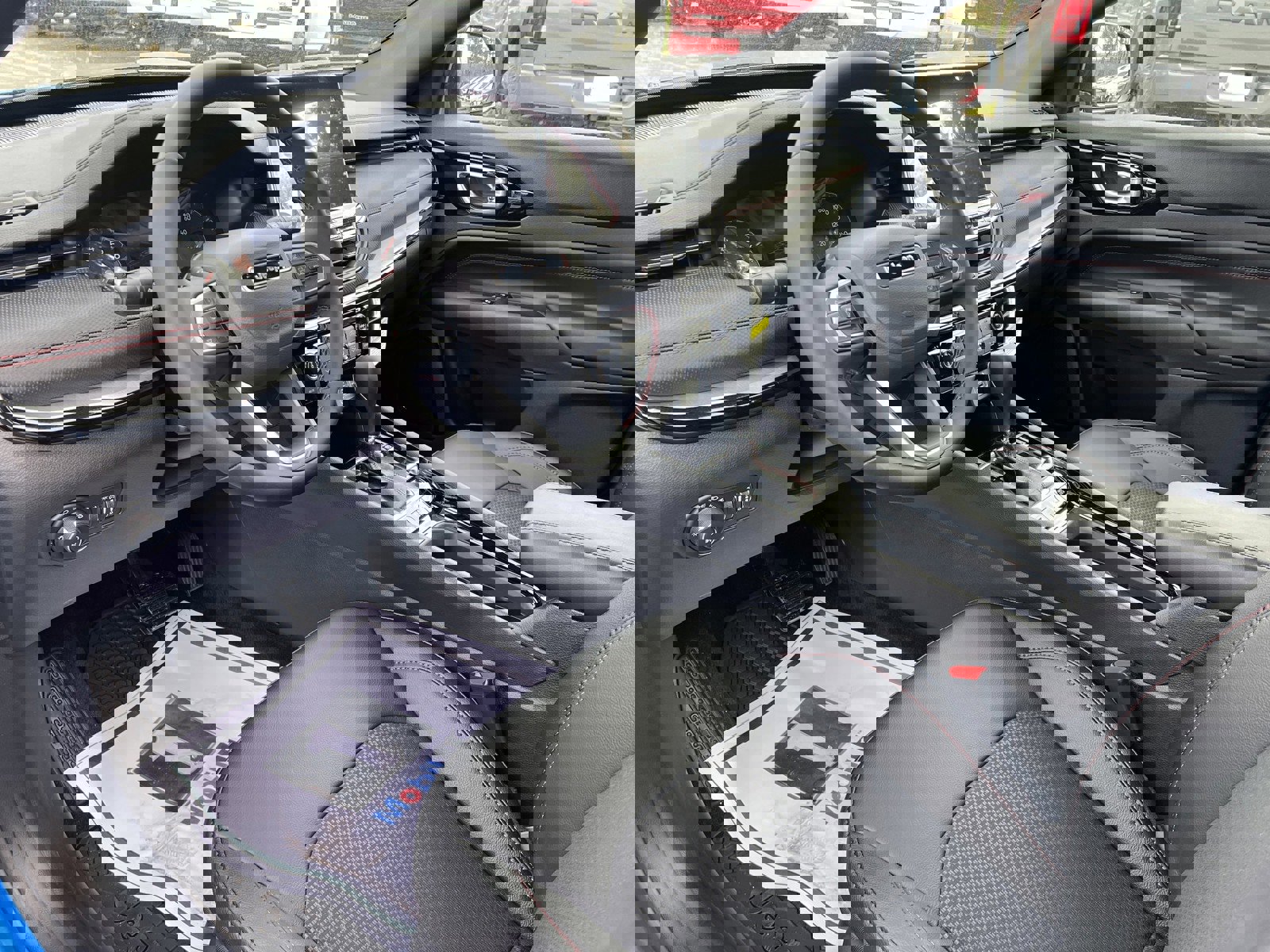 New 2026 Jeep Compass Trailhawk w/ Trailer Tow Group image 7