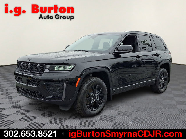 New 2026 Jeep Grand Cherokee Altitude AWD/4WD image 2