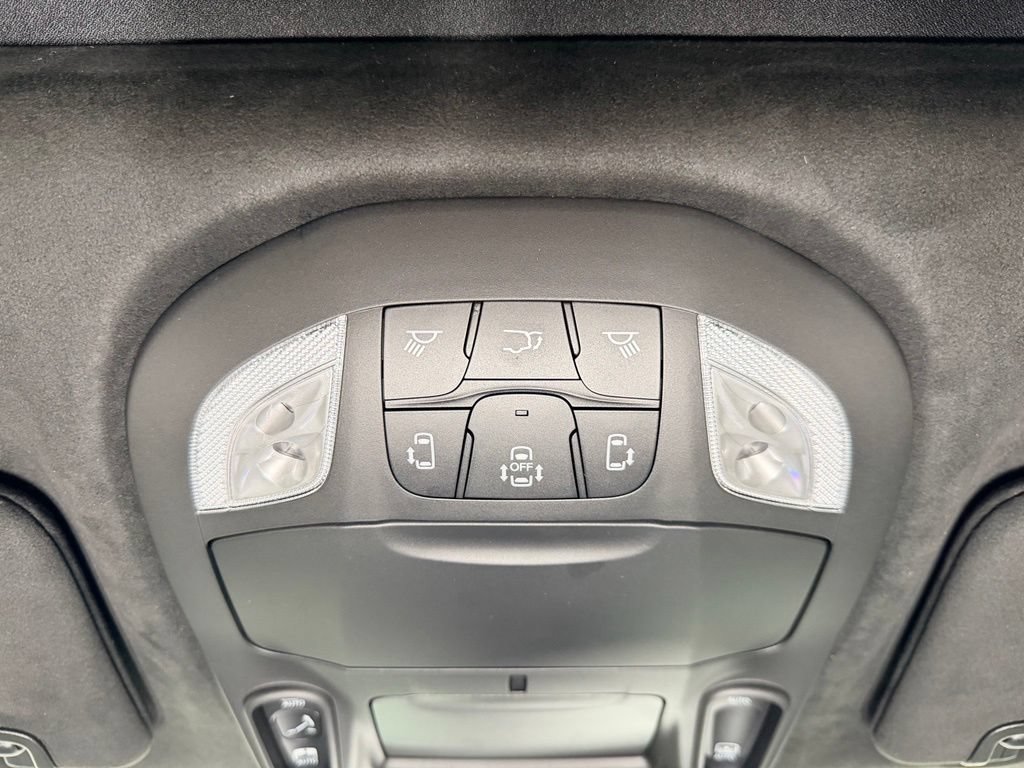 New 2027 Chrysler Pacifica Pinnacle AWD/4WD image 15