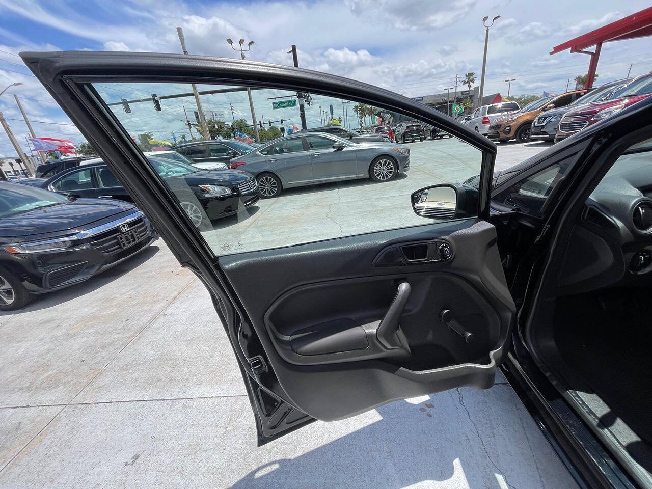 Used 2019 Ford Fiesta S FWD image 8