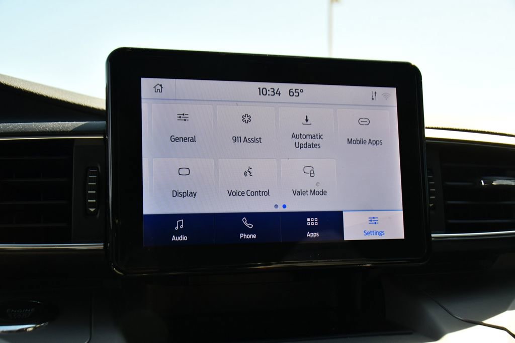 Used 2023 Ford Explorer XLT w/ Equipment Group 202A AWD/4WD image 33