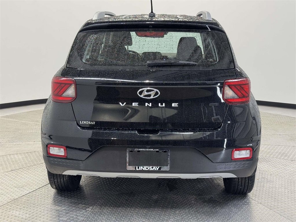 Used 2024 Hyundai Venue SEL image 6