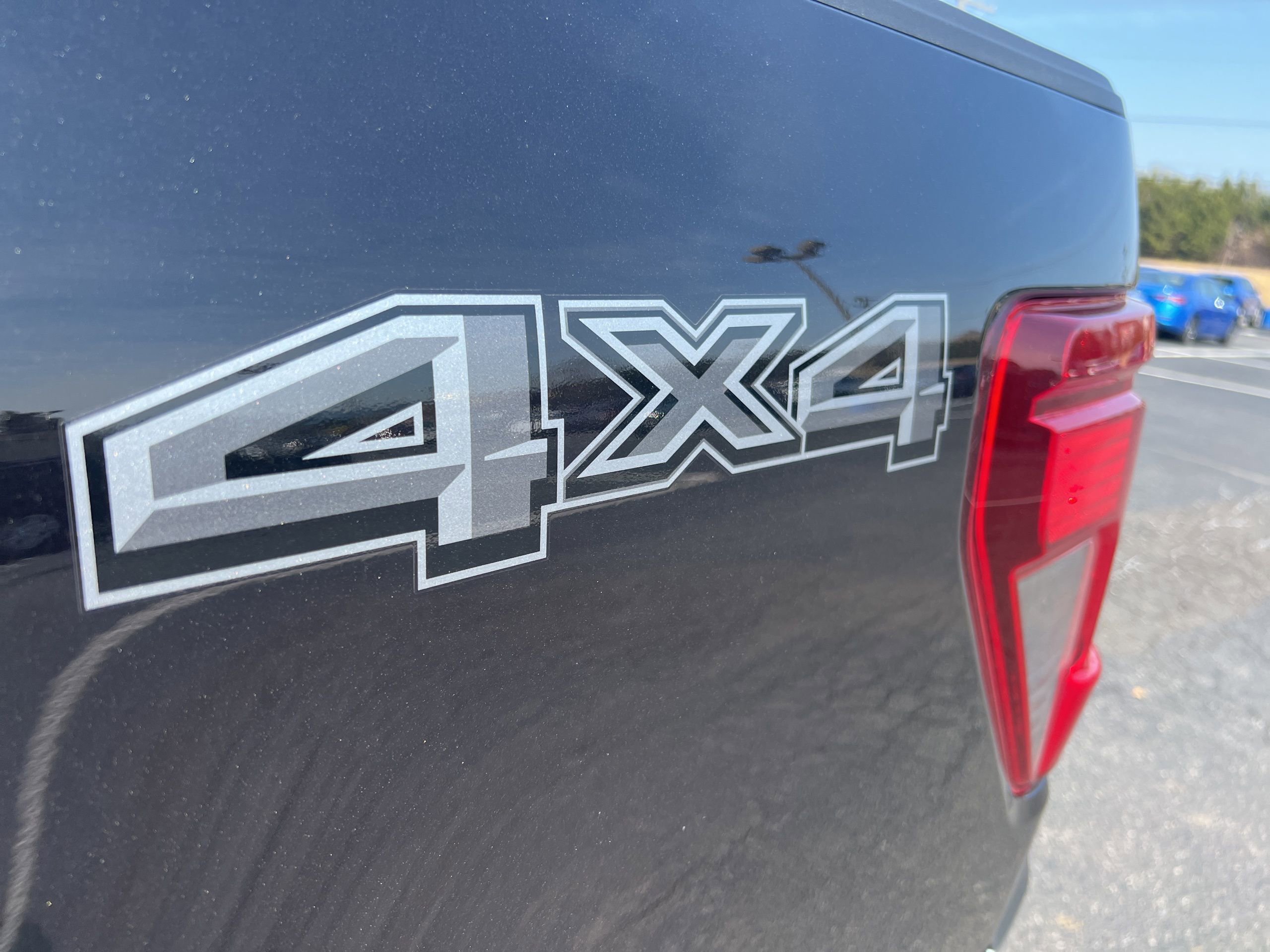 Used 2024 Ford F150 XLT AWD/4WD image 12