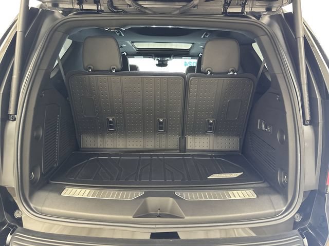 Certified 2024 Chevrolet Tahoe High Country AWD/4WD image 29