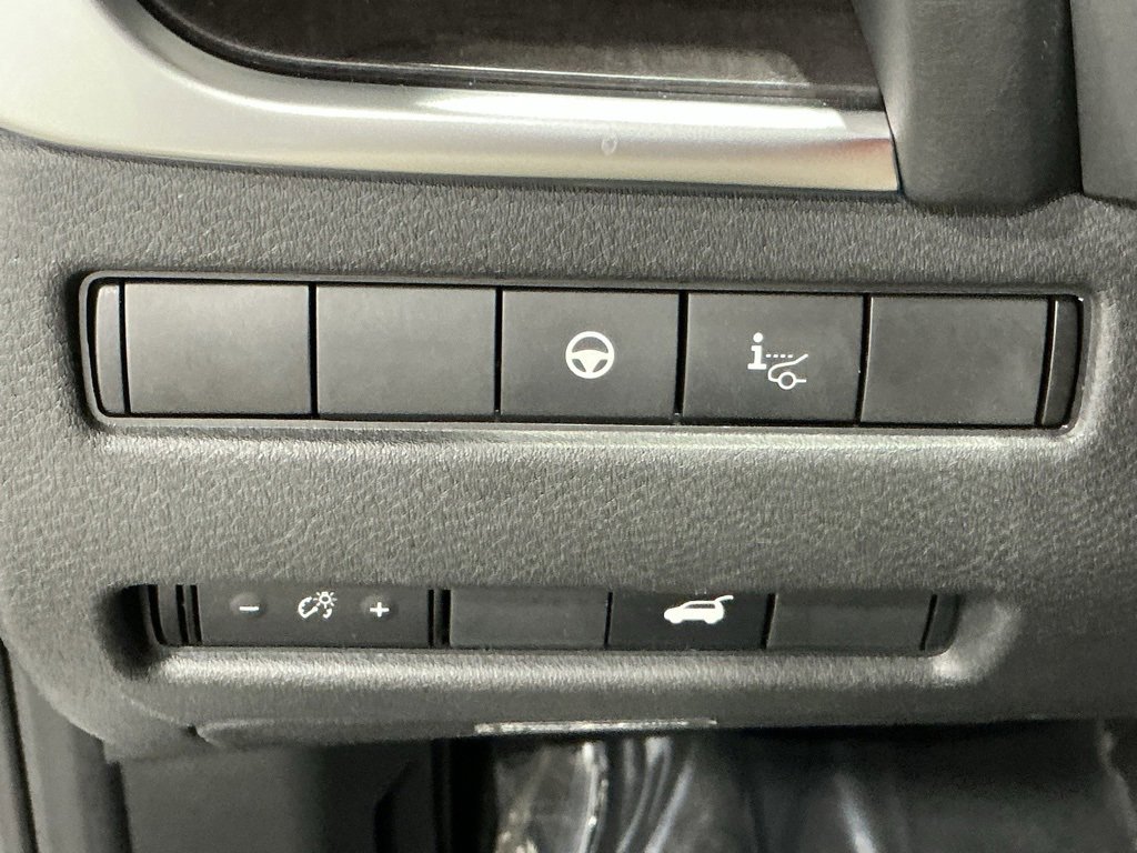 Used 2023 Nissan Rogue Platinum w/ Platinum Premium Package image 21