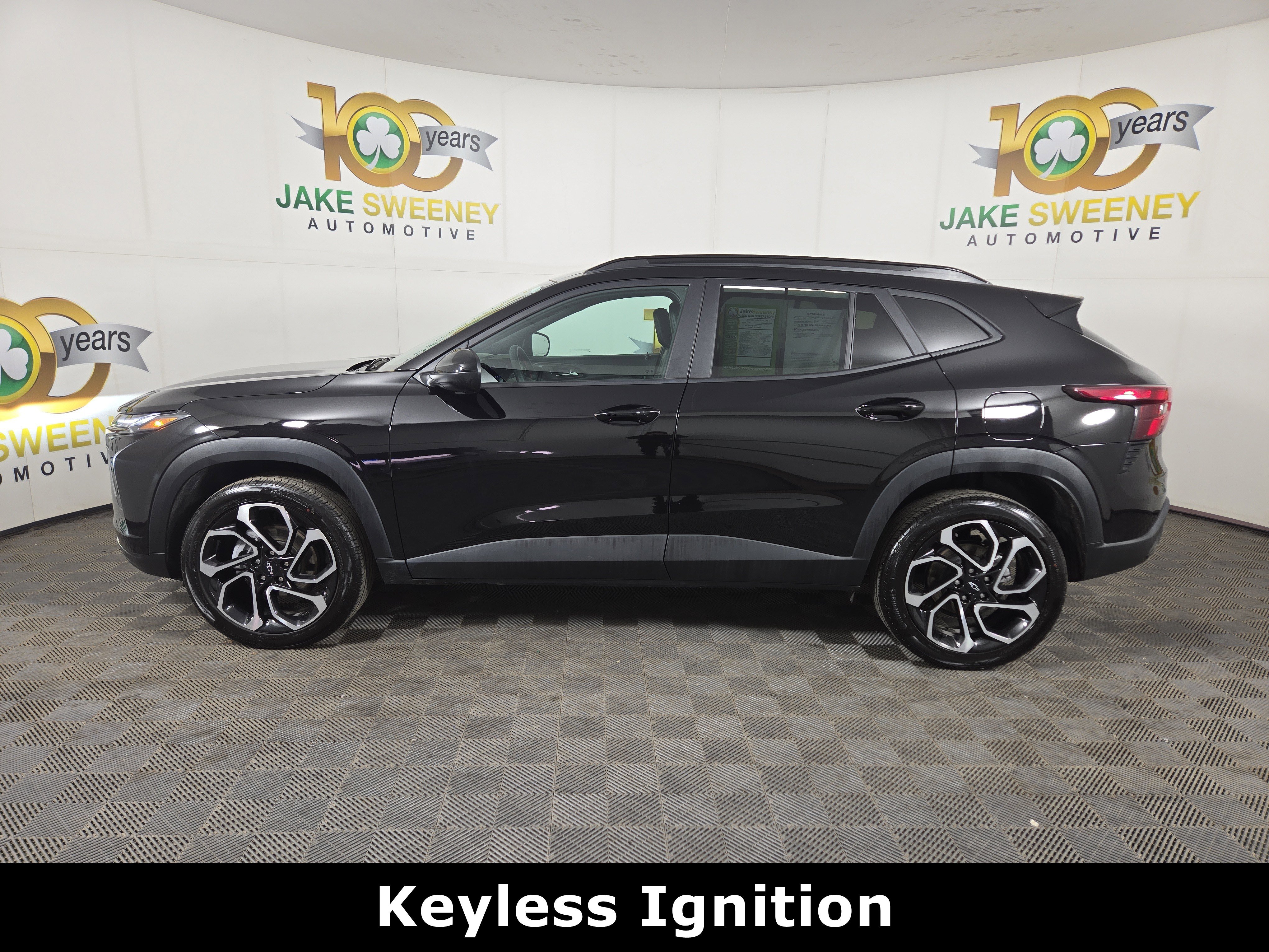 Certified 2025 Chevrolet Trax RS image 4