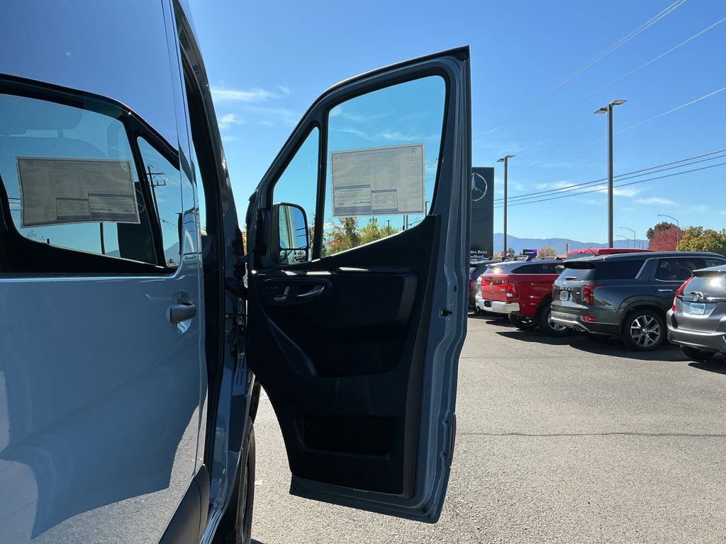 New 2026 Mercedes-Benz Sprinter 2500 image 21