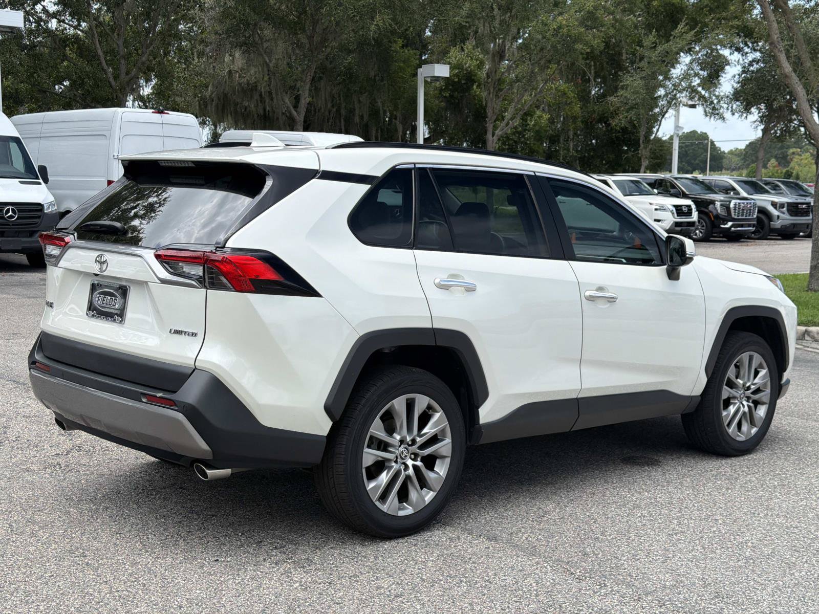 Used 2022 Toyota RAV4 Limited w/ Limited Grade Weather Package FWD image 3