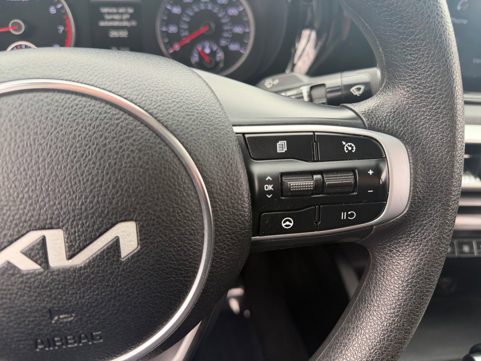 Used 2023 Kia K5 LXS FWD image 20