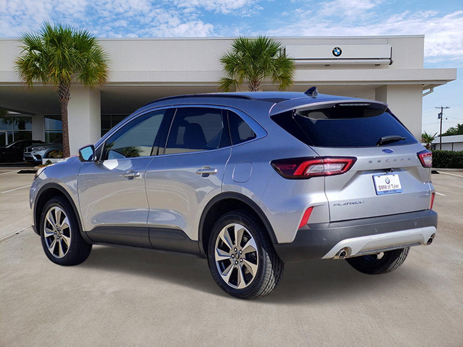 Used 2024 Ford Escape Platinum image 6