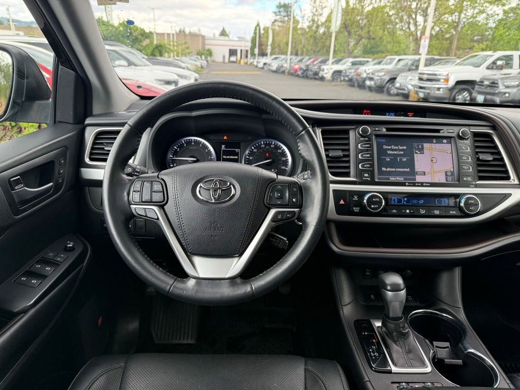 Used 2019 Toyota Highlander Limited AWD/4WD image 24