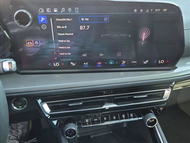 New 2027 Chevrolet Traverse LT w/ Sun and Wheel Package FWD image 12