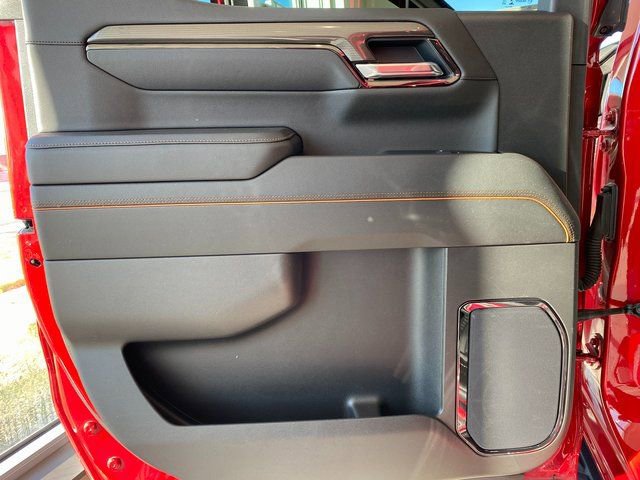 Certified 2025 GMC Sierra 1500 AT4 w/ AT4 Premium Package image 9