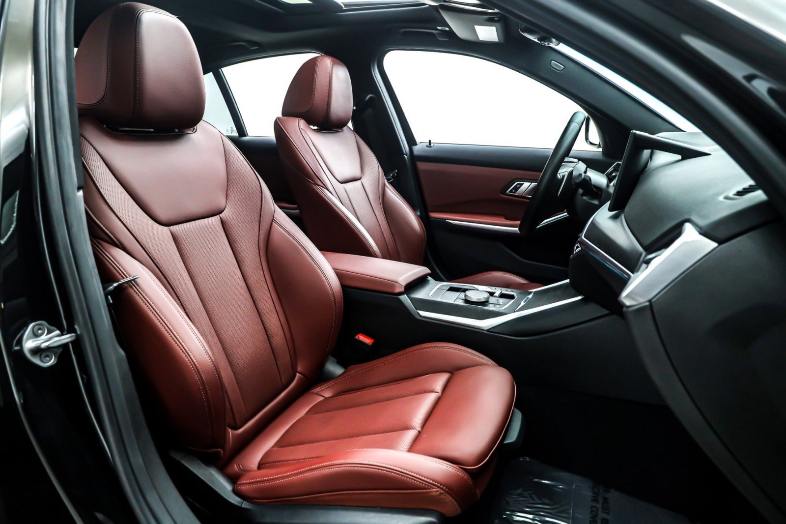 Used 2023 BMW 330e w/ Convenience Package image 8