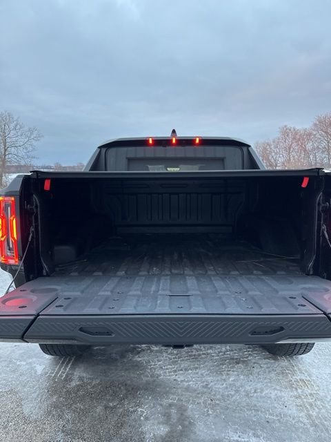 Used 2024 GMC Hummer EV 2X w/ LPO, Illumination Package image 9