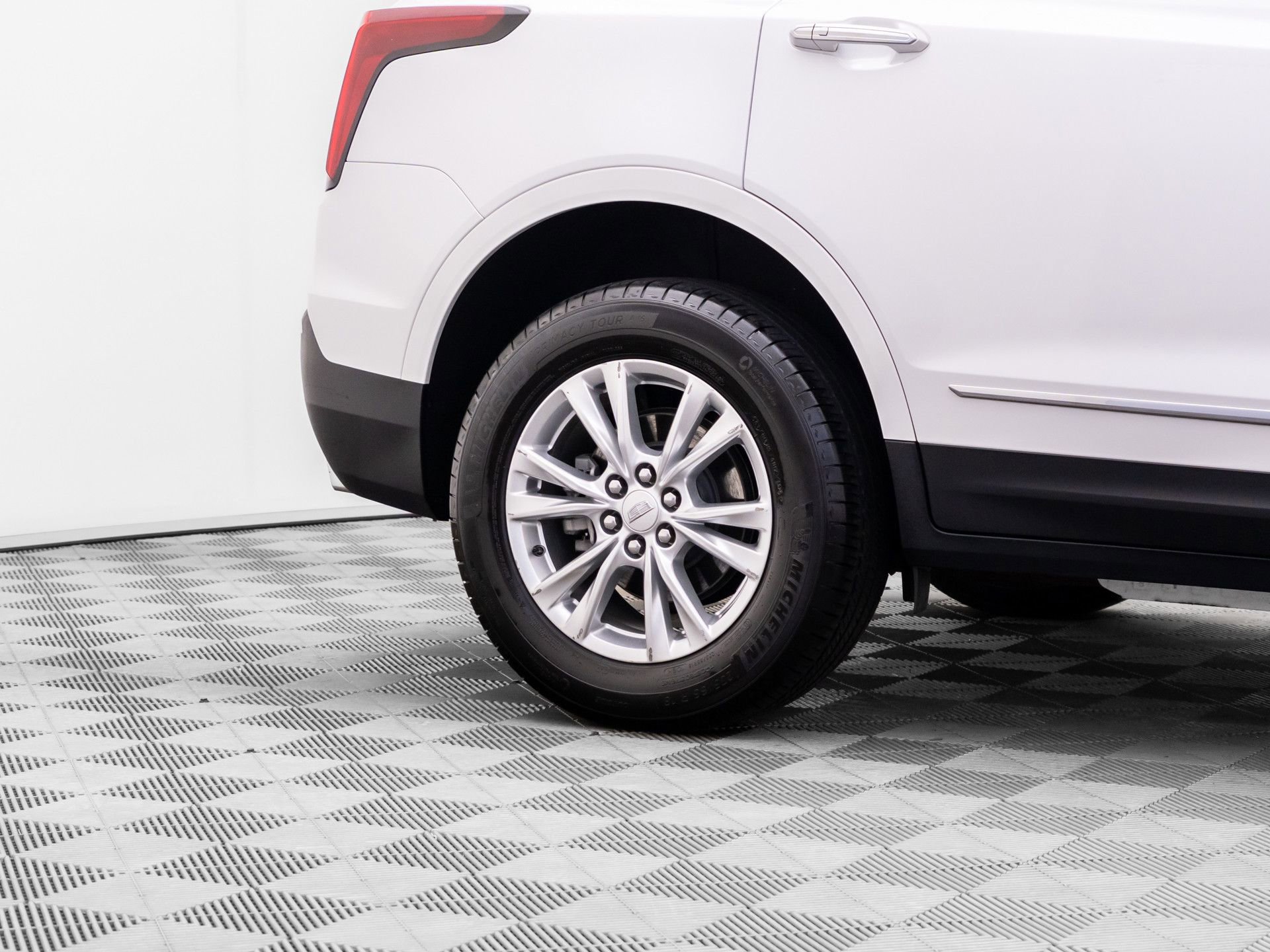 Used 2024 Cadillac XT5 Luxury image 35