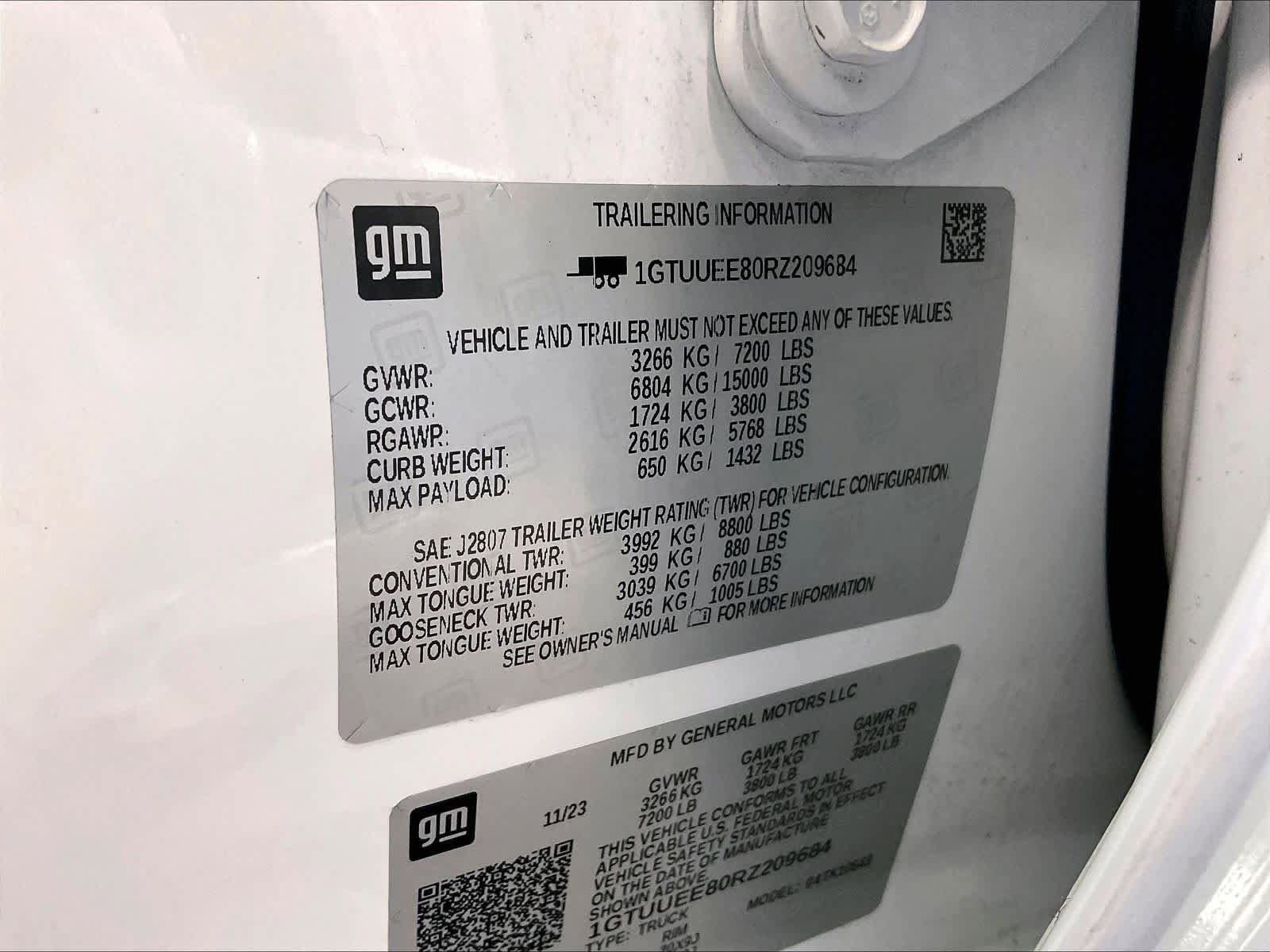 Used 2024 GMC Sierra 1500 AT4 w/ Technology Package image 62