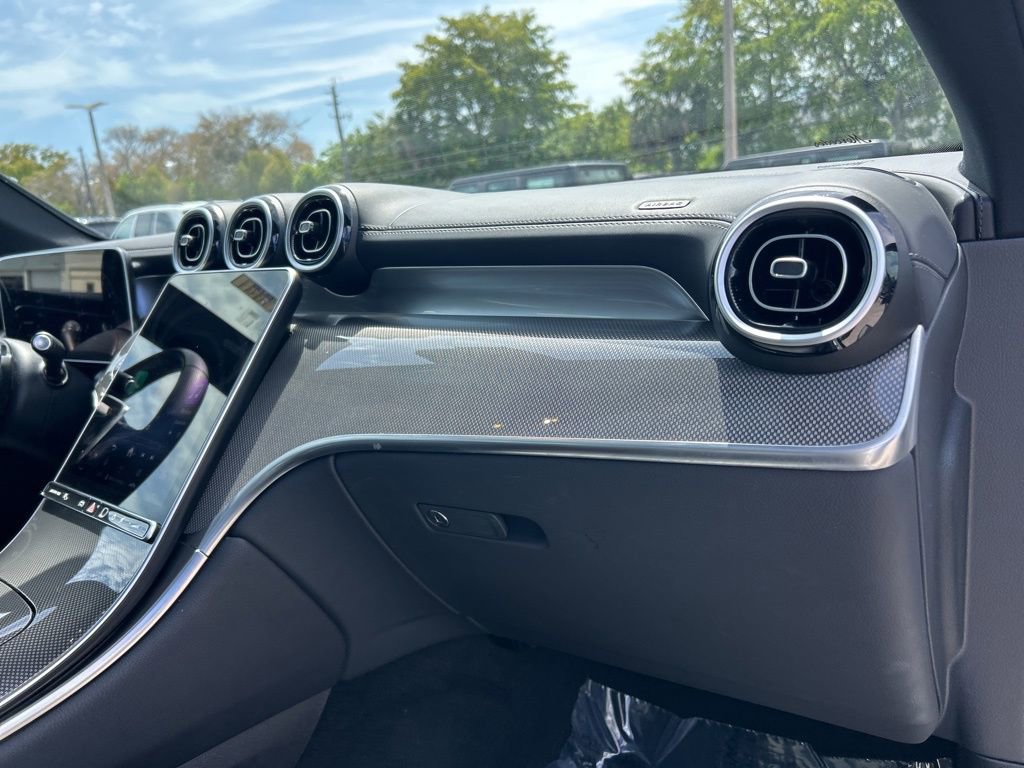 Used 2025 Mercedes-Benz GLC 43 AMG 4MATIC image 25