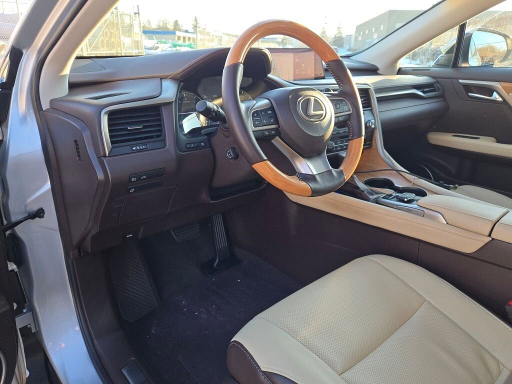 Used 2018 Lexus RX 350L FWD image 21