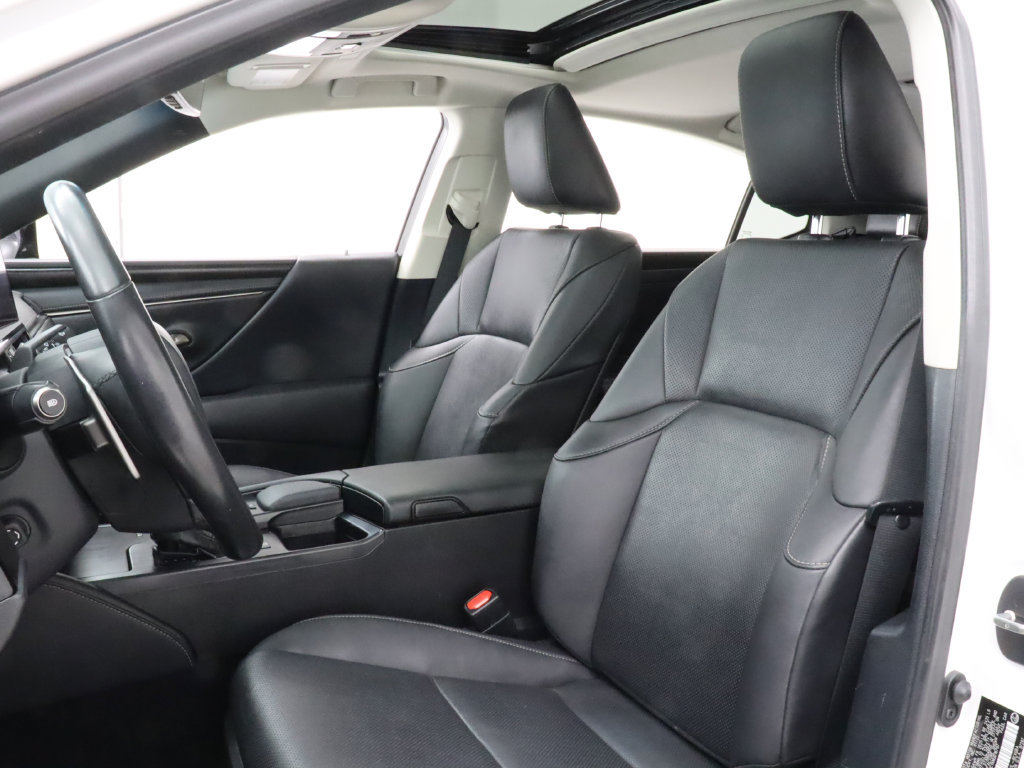 Used 2022 Lexus ES 300h w/ Premium Package FWD image 10