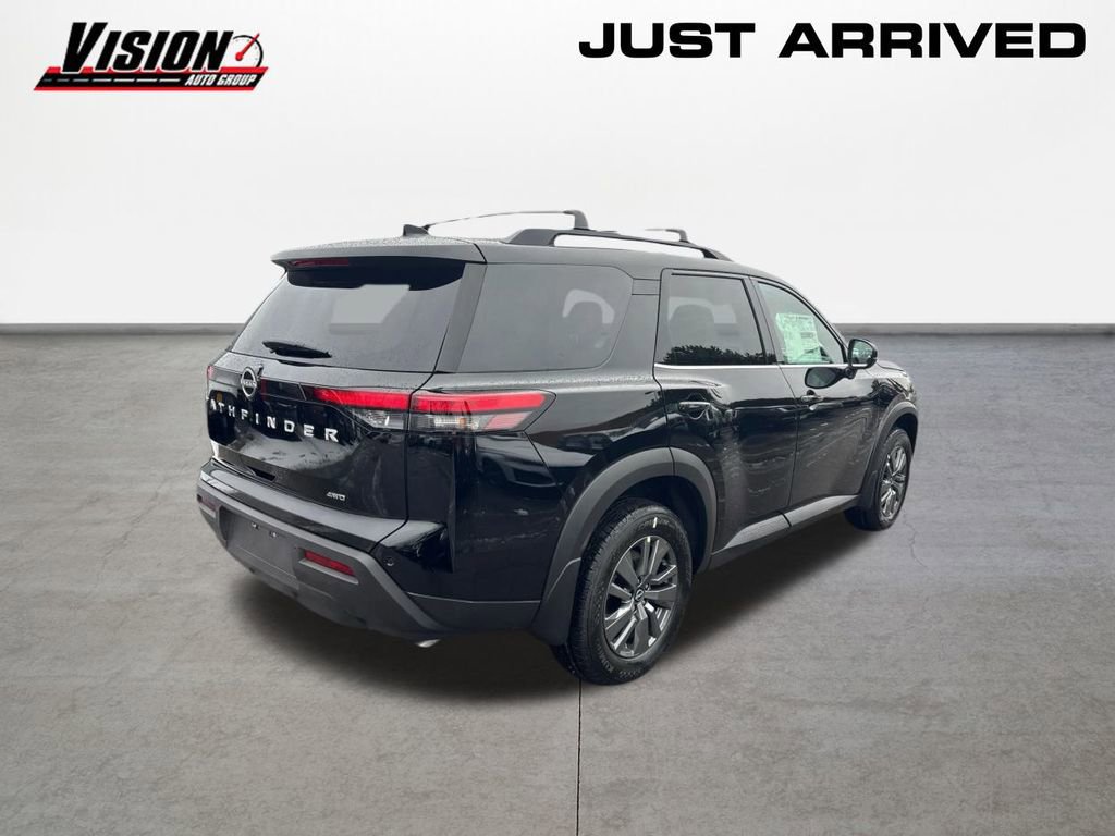 New 2025 Nissan Pathfinder SV image 5
