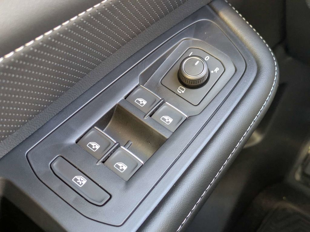 New 2026 Volkswagen Atlas SEL Premium R-Line image 28