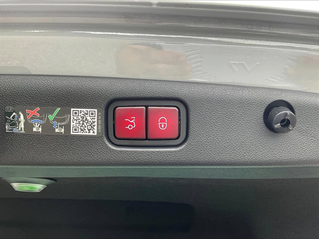 Certified 2024 Mercedes-Benz E 350 4MATIC Sedan image 38