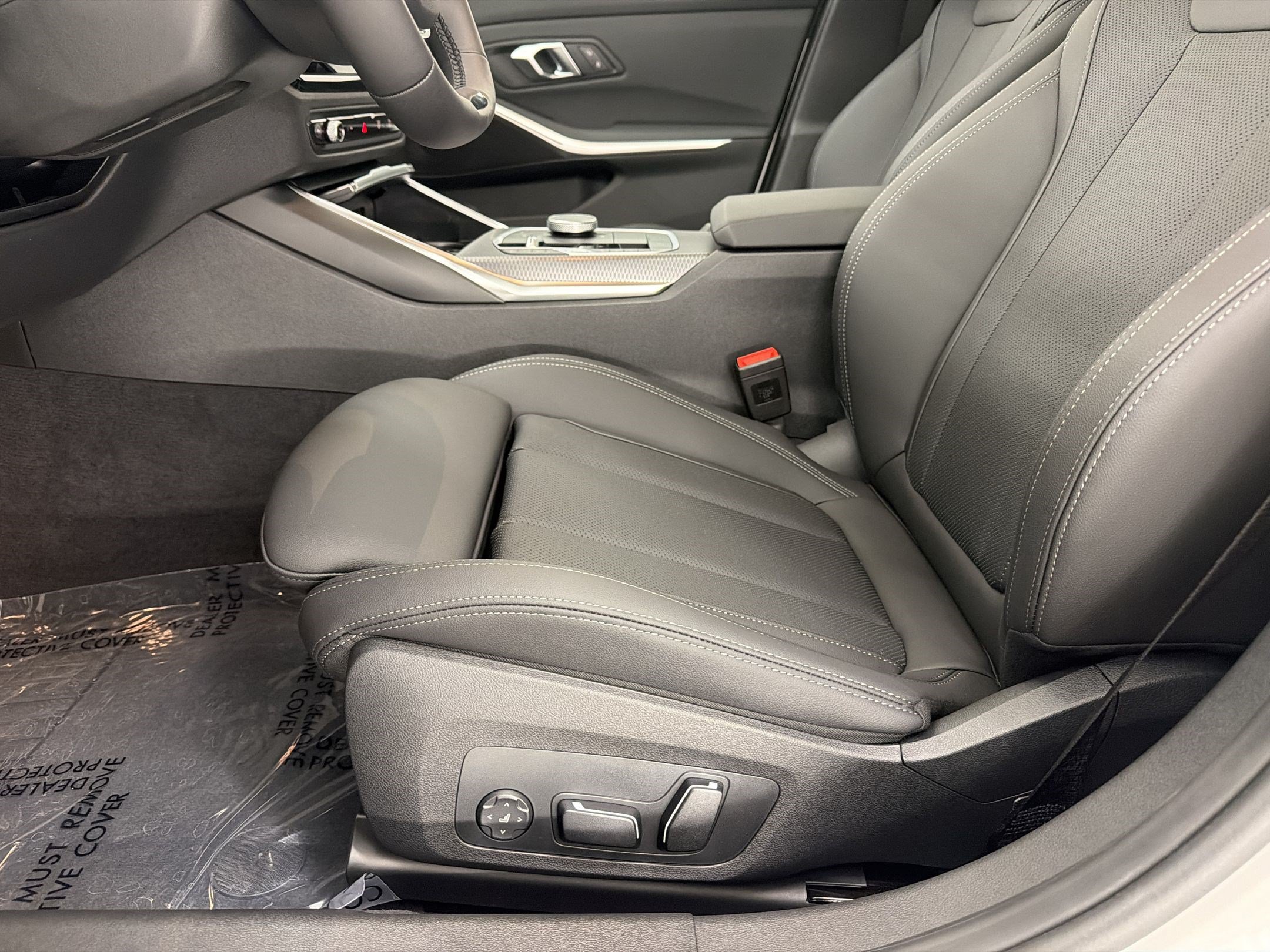 New 2026 BMW 330i Sedan w/ Premium Package RWD image 26