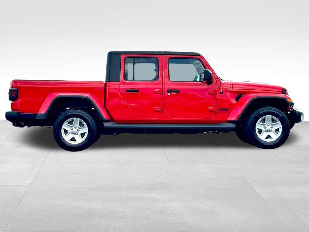 Used 2022 Jeep Gladiator Sport AWD/4WD image 8