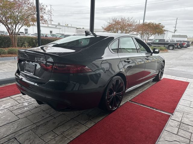 Used 2024 Jaguar XF R-Dynamic SE RWD image 7