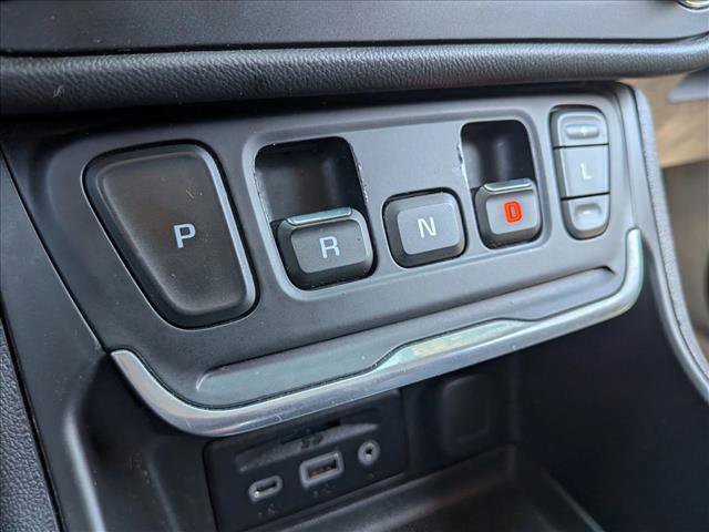 Used 2020 GMC Terrain SLT image 17