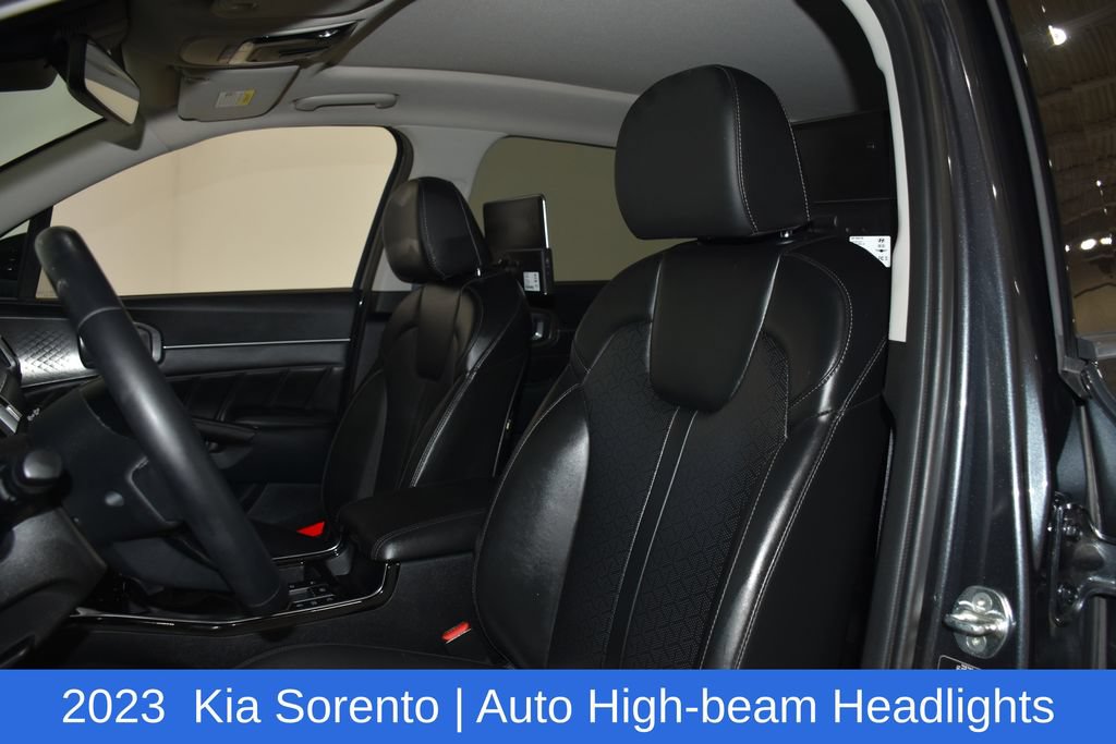 Used 2023 Kia Sorento SX AWD/4WD image 23