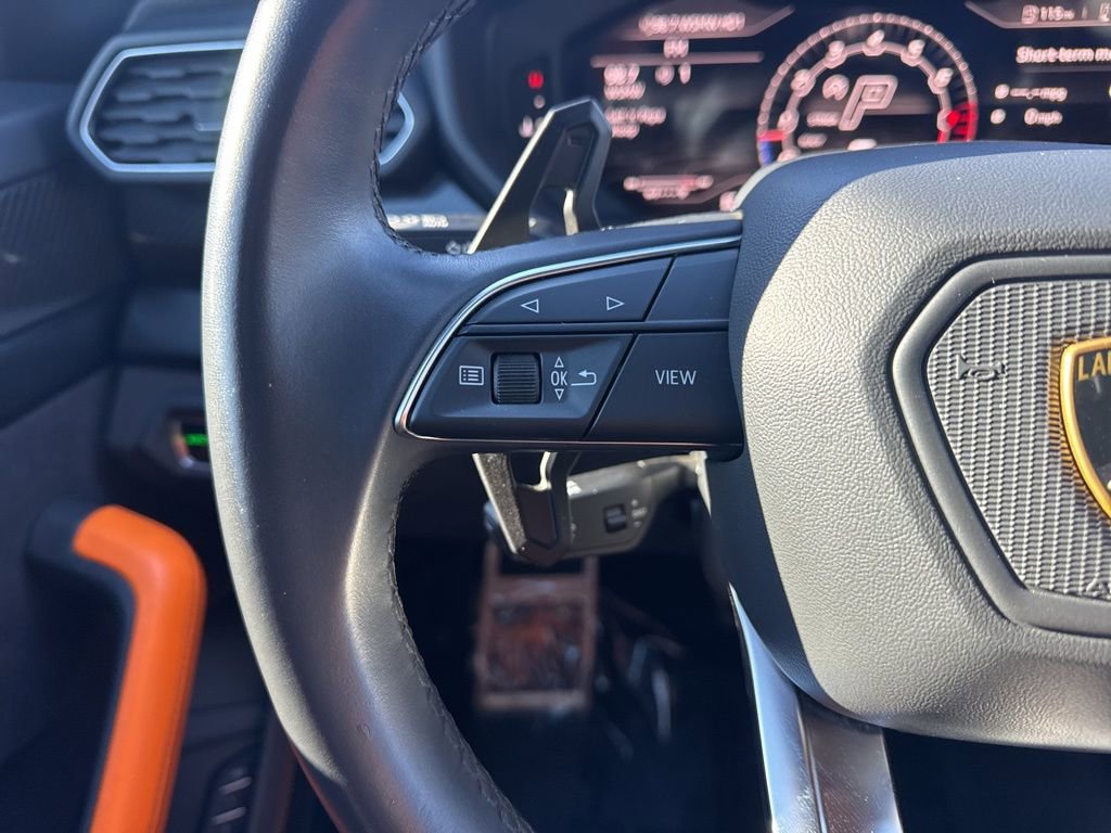 Used 2022 Lamborghini Urus image 17