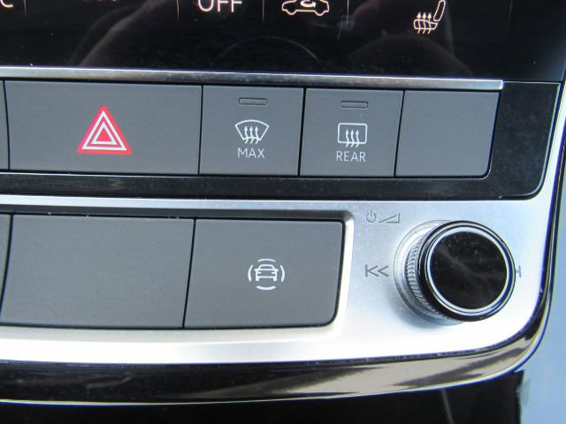 Used 2022 Audi Q7 3.0T Premium w/ Convenience Package image 48