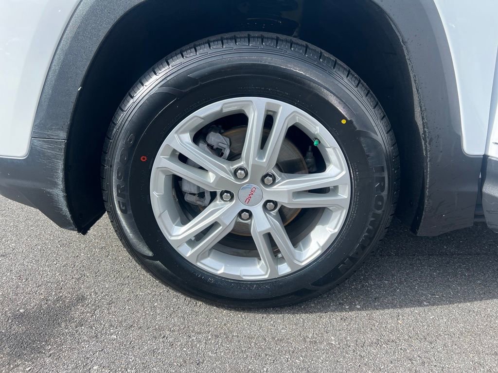 Used 2023 GMC Terrain SLE w/ Driver Convenience Package image 25