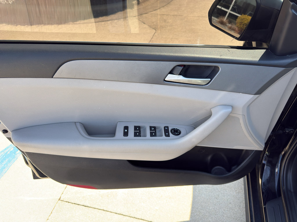 Used 2019 Hyundai Sonata SE image 11