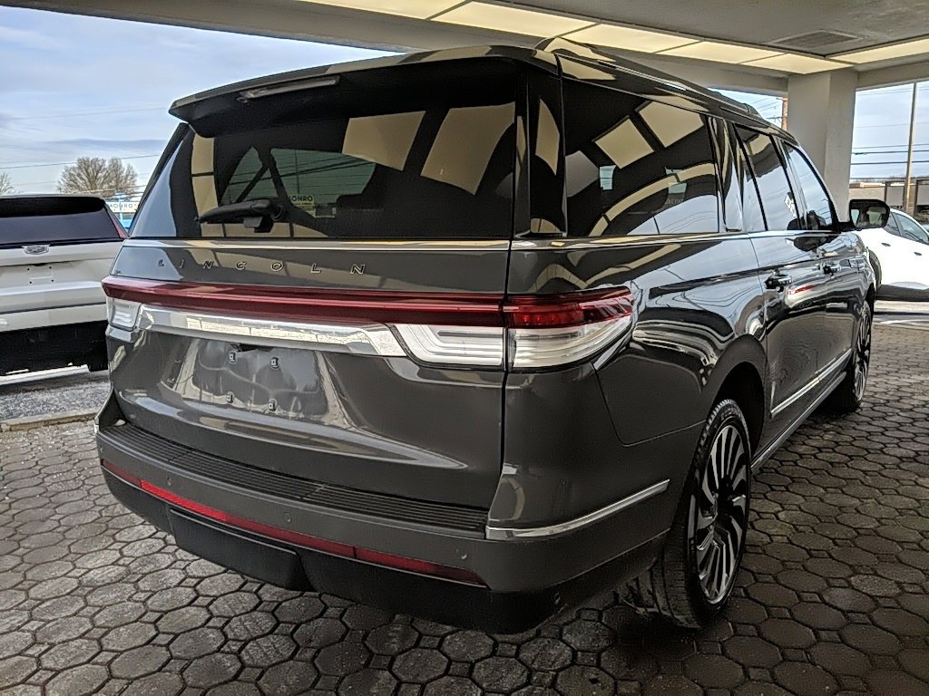 Certified 2022 Lincoln Navigator L Black Label image 5