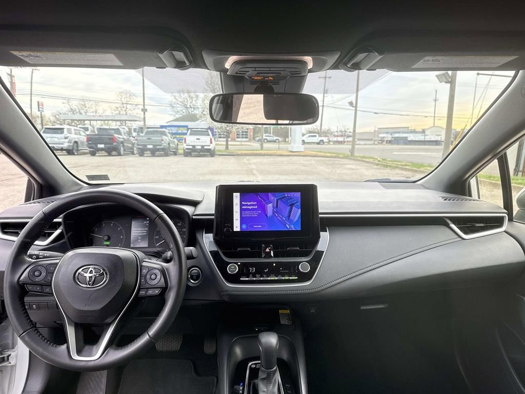 Used 2024 Toyota Corolla SE w/ SE Package image 15