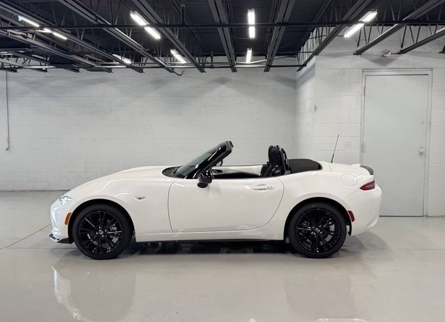 New 2026 MAZDA MX-5 Miata Club w/ Weather Package RWD image 4
