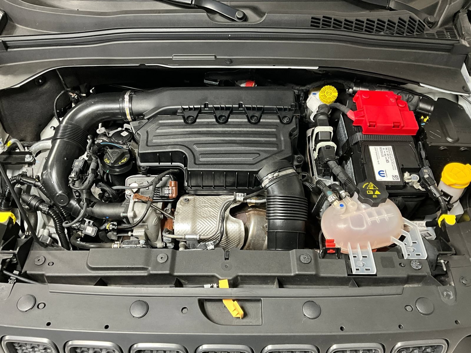Used 2023 Jeep Renegade Trailhawk AWD/4WD image 13