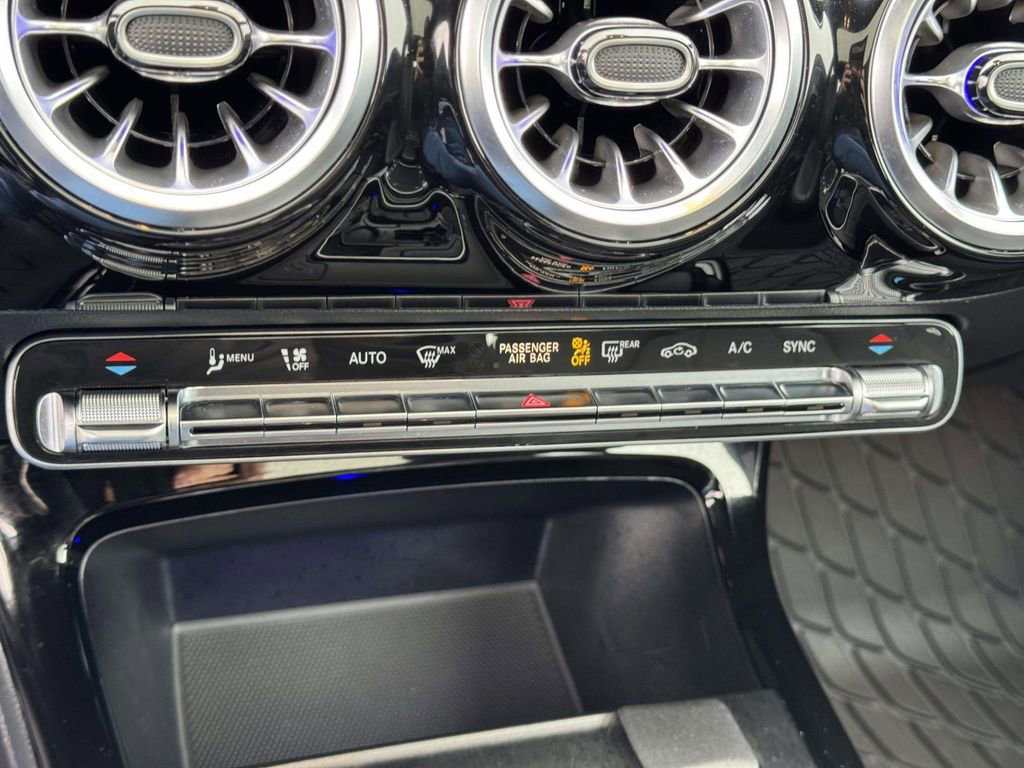Used 2022 Mercedes-Benz CLA 250 4MATIC image 27